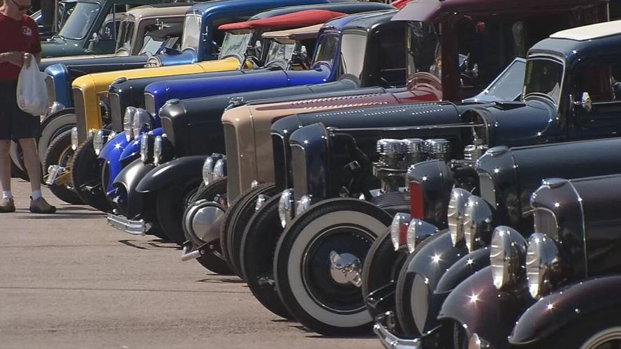 Street Rod nationals classic cars generic 2.jpg