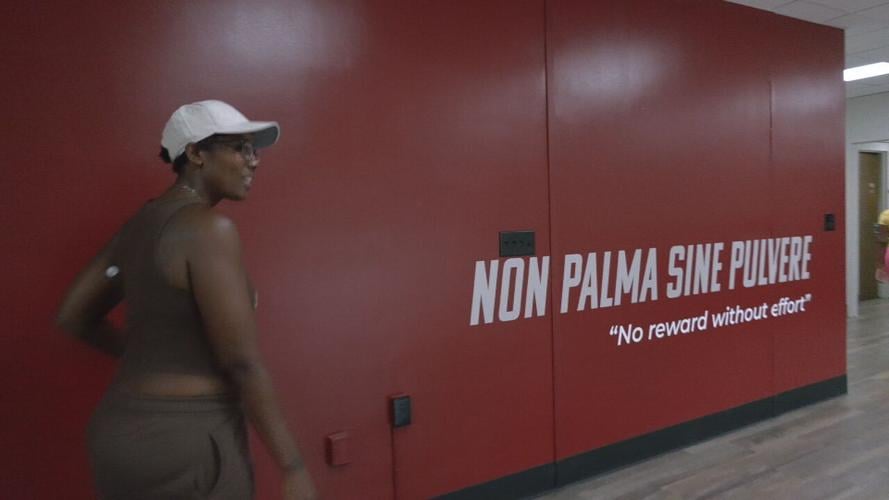 SIMMONS MAJOR MOVE IN DAY