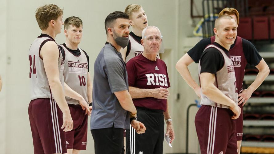 BELLARMINE_PRACTICE_7537.jpg