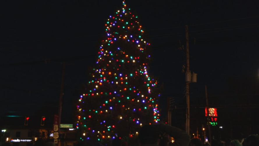 Bardstown Road Aglow 2022.jpeg