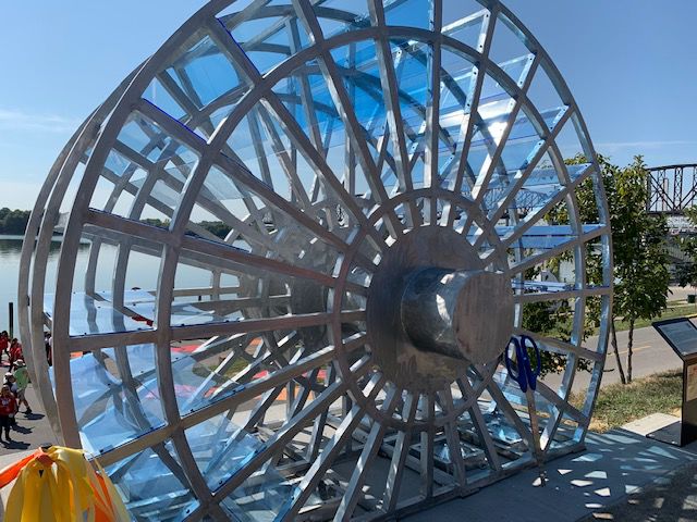 Jeffersonville sculpture 1.jpg