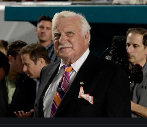 Howard Schnellenberger