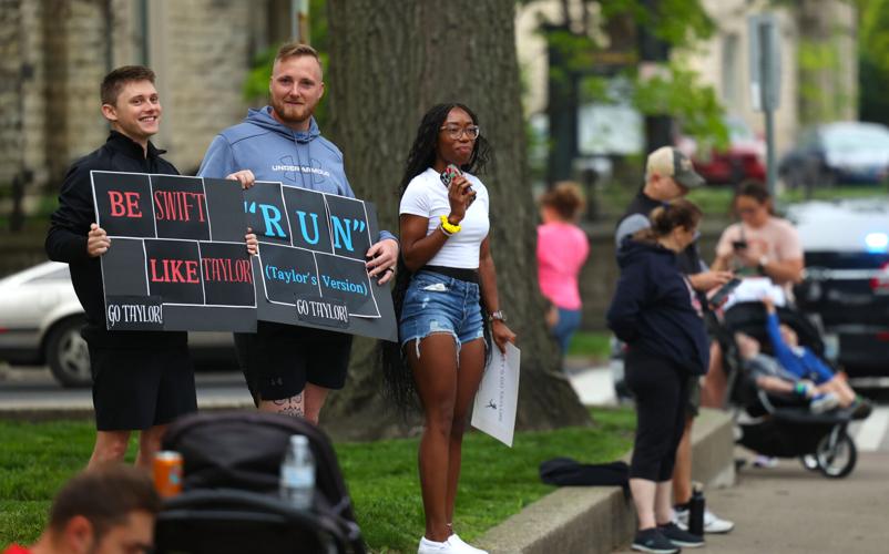 Taylor Swift sign at race.JPG