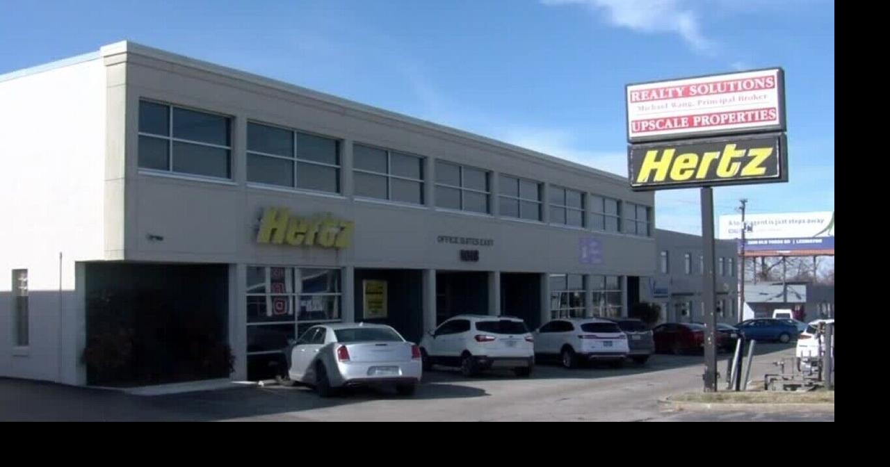Lexington woman says Hertz threatened to have her arrested over