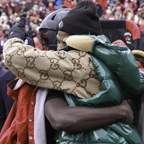 Lamar Jackson ceremony6136.jpg