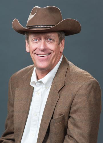 Taylor Kent- headshot.jpg