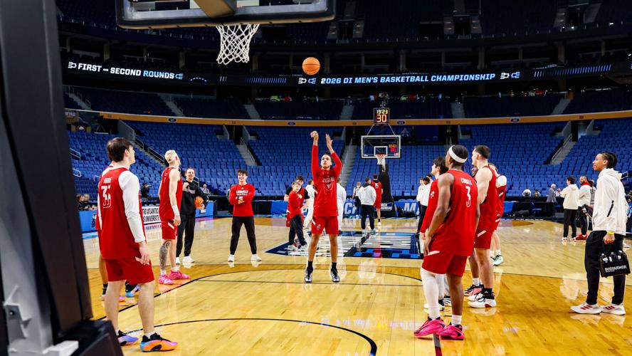 UL NCAA SHOOTAROUND-10.JPG
