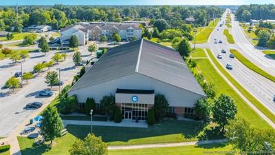Chewy building on Fern Valley Road up for auction - 5.22.26