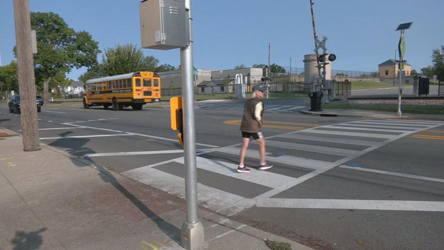 Frankfort and Reservoir Crosswalk