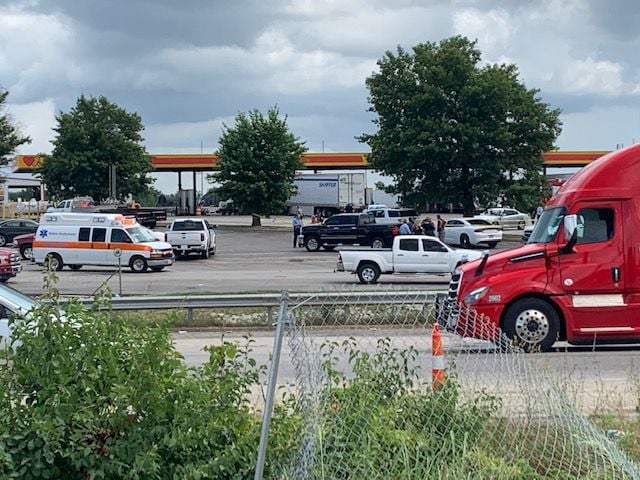 LOVES TRUCK STOP - MEMPHIS INDIANA - POLICE SITUATION - 7-16-19.jpg