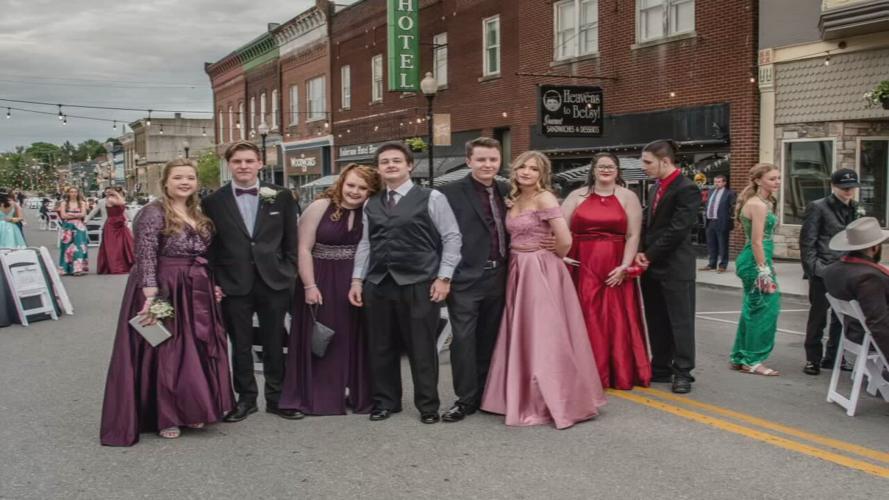 Anderson County High School students attend prom