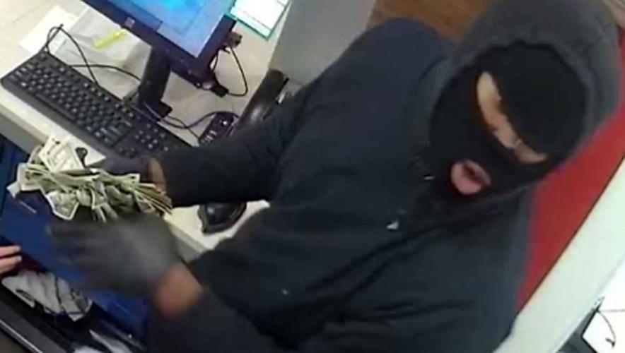 Domino's robbery - Crestwood - March 17, 2020