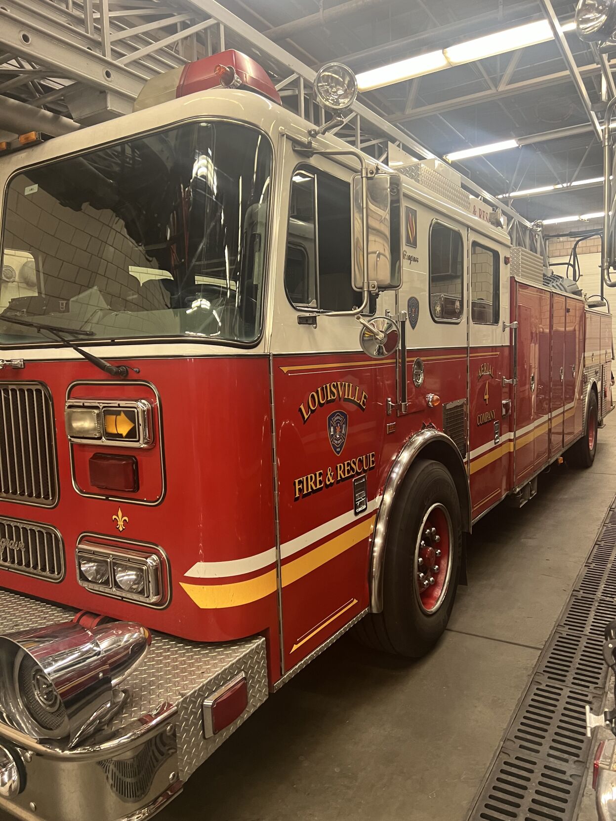 1st District-Truck 4 Engine 22 (2).jpg