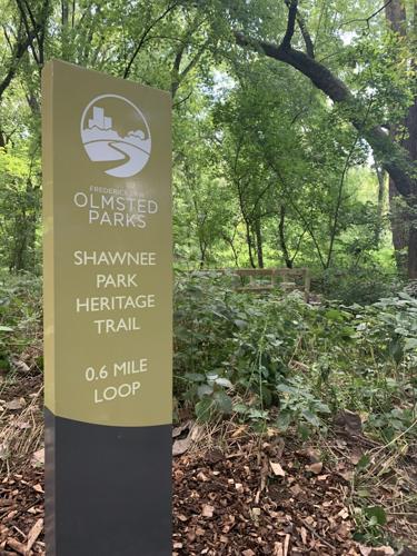 Shawnee Park hiking trail