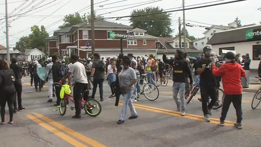 Bardstown Road-Taylor decision reaction protests-9-23-20-13.jpeg