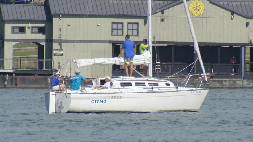 FLEUR DE LIS REGATTA RAW EV concatenated 112944_frame_17058.jpg