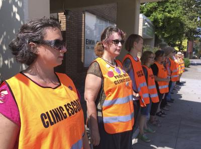 Abortion Kentucky - volunteers outside of EMW Surgical clinic ap - 2017