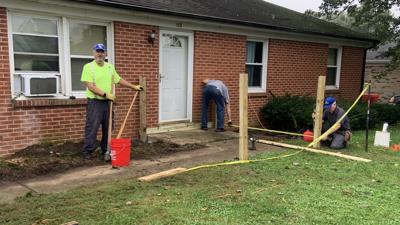 Volunteer woodworkers build handicap ramp for woman in Nicholasville, Kentucky