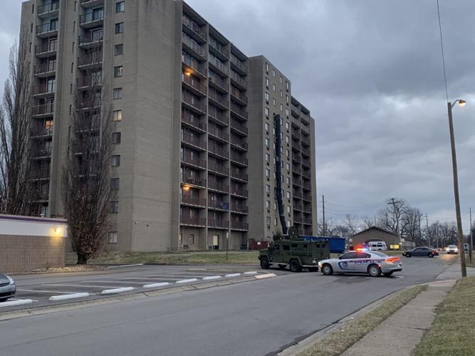 Jeffersonville standoff 3.jpg