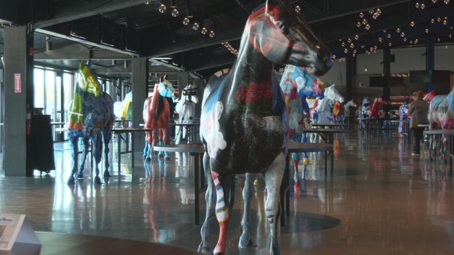 Gallopalooza Horses head-on view at Churchill Downs