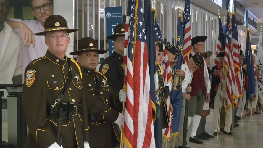 Honor Flight returns to Louisville 9-7-22 (1).jpeg