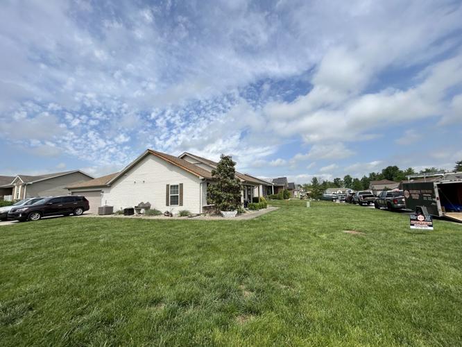 Crews in Sellersburg repairing tornado damage