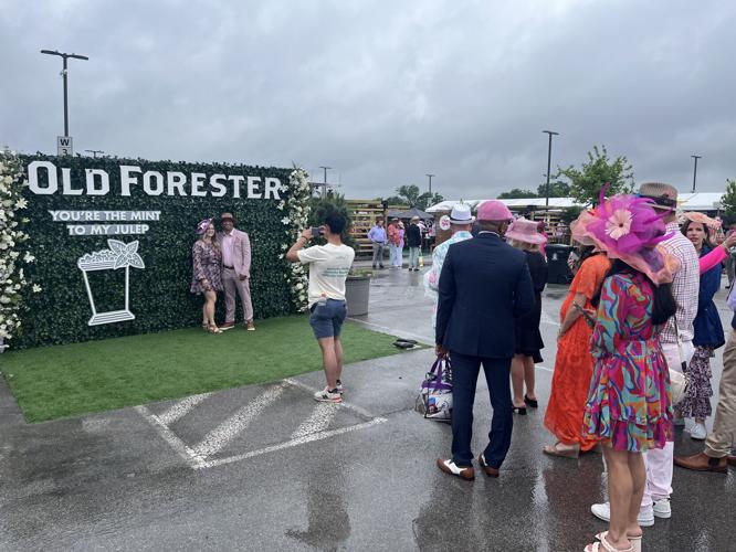 RAINY KENTUCKY OAKS MORNING 5-3-2024 (10).jpg