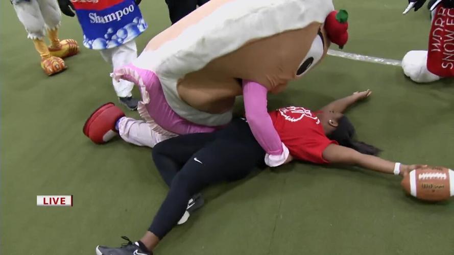 MORE MASCOT BOWL 16 - 2-10-2023 17.jpg