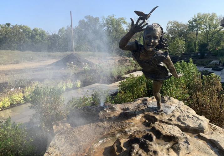 Botanical Gardens Flower Pollinator