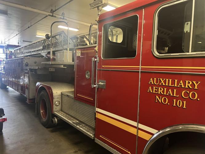 1st District-Truck 1 Engine 2 (6).jpg