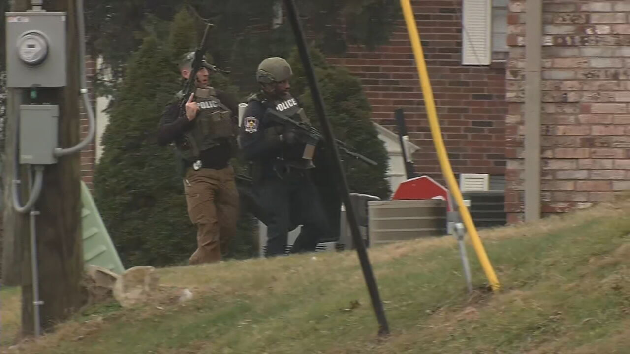 Jeffersonville Murder Suspect Arrested After Hourslong Hostage ...