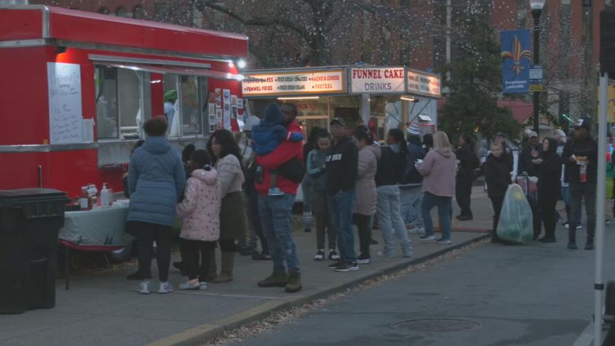 Light Up Louisville 2022 (24).jpeg