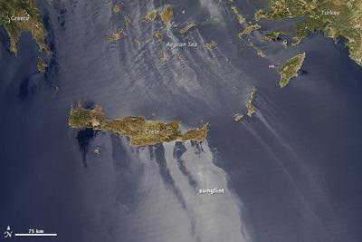 THE SCIENCE OF SUNGLINT: Explaining Why Certain Bodies Of Water Gleam...