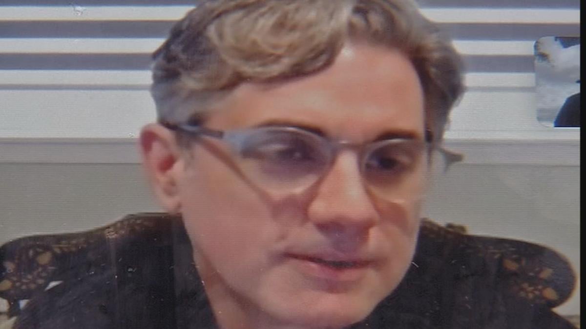 Dr. Chris Stewart.jpg