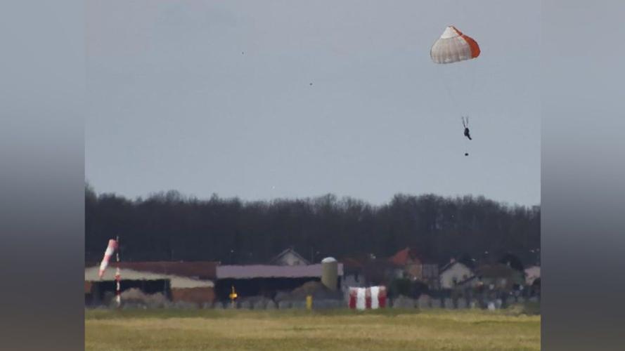 Fighter jet, accidental ejection, France
