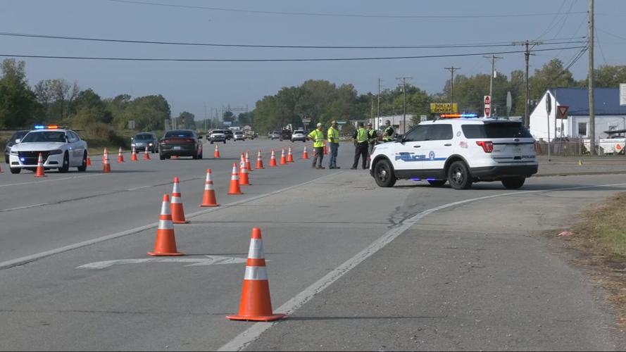 FALL CRASH - ELIZABETHTOWN US 31 W BYPASS SIGN FELL - 9-29-2023 (2).jpeg