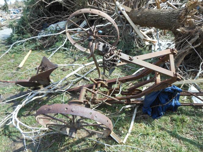 HENRYVILLE TORNADO DAMAGE MARCH 2012 (5).JPG