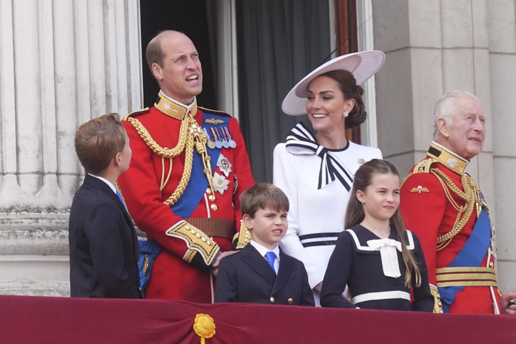 Royal family on palace balcony