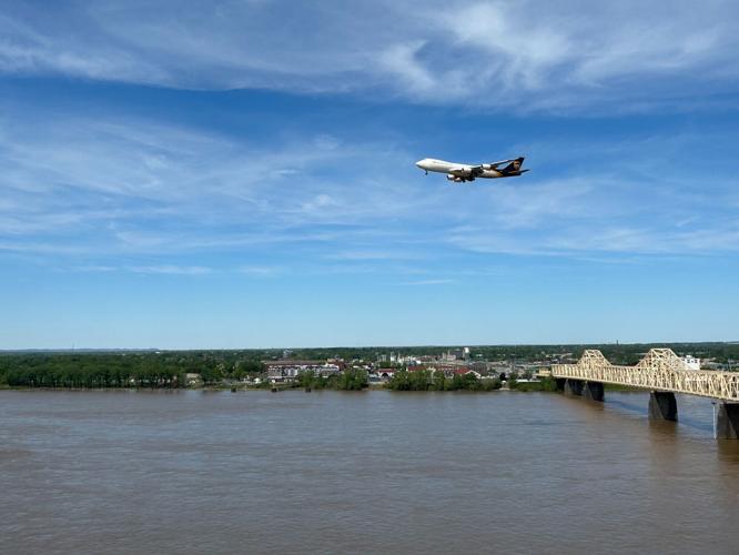 Thunder Air Show UPS plane 4-20-24.jpg