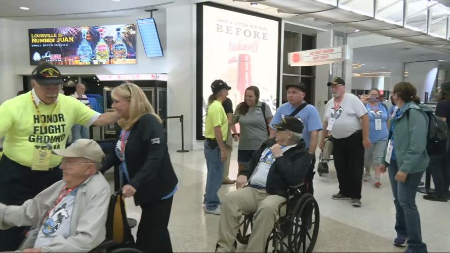 Honor Flight returns to Louisville 9-7-22 (7).jpeg