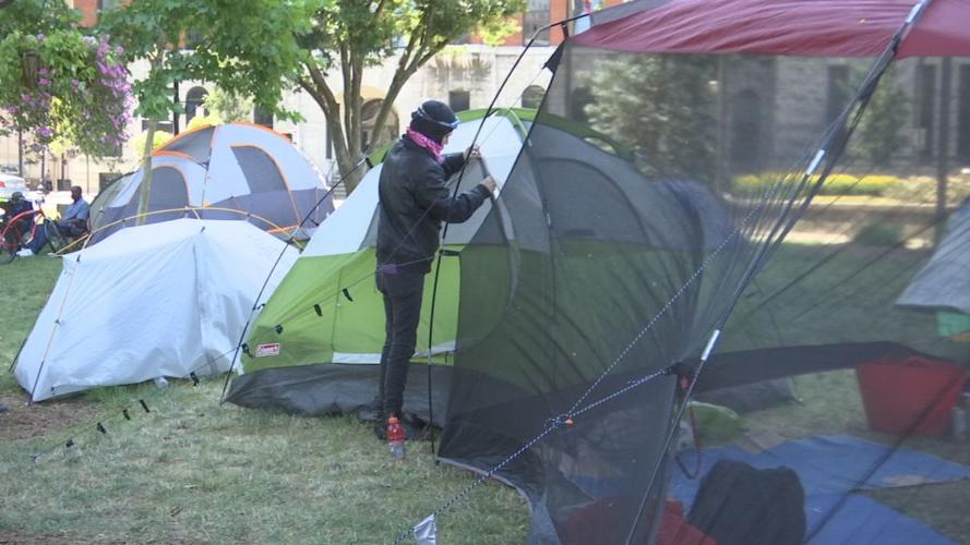 Protesters set up tents in Jefferson Square Park
