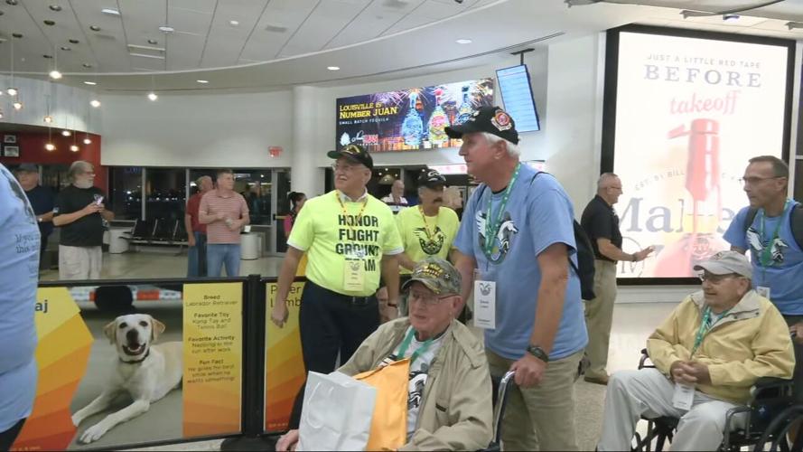 Honor Flight returns to Louisville 9-7-22 (5).jpeg