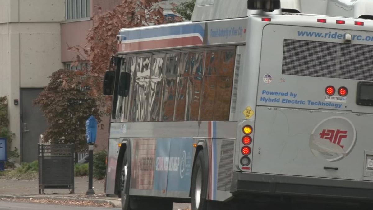 tarc launches route to alternate kroger for russell neighborhood residents news wdrb com tarc launches route to alternate kroger