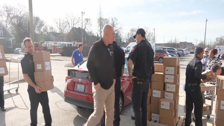 Louisville first responders volunteer to deliver Meals on Wheels