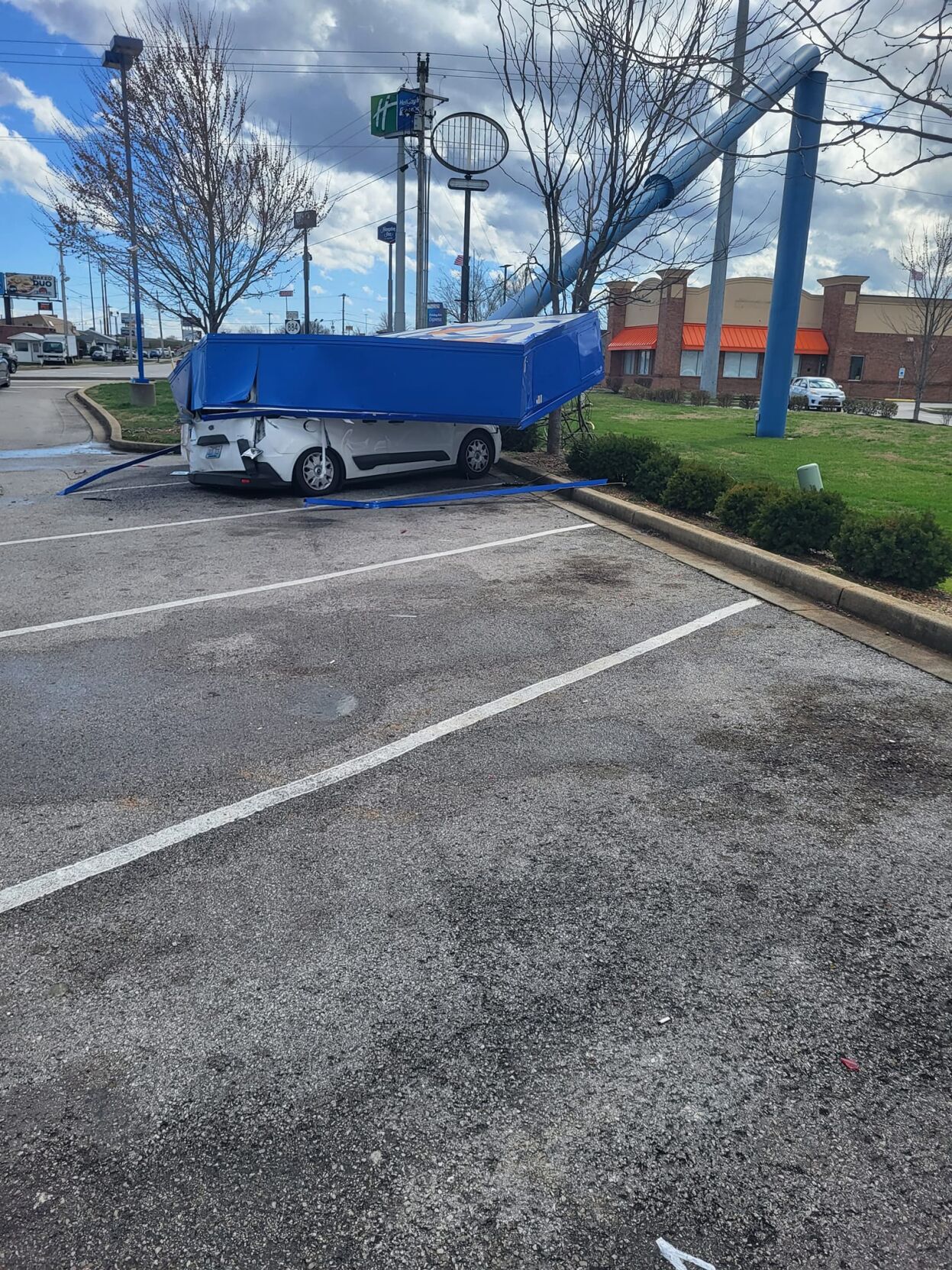 white castle sign bowling green mark butler photo saved 030323.jpg