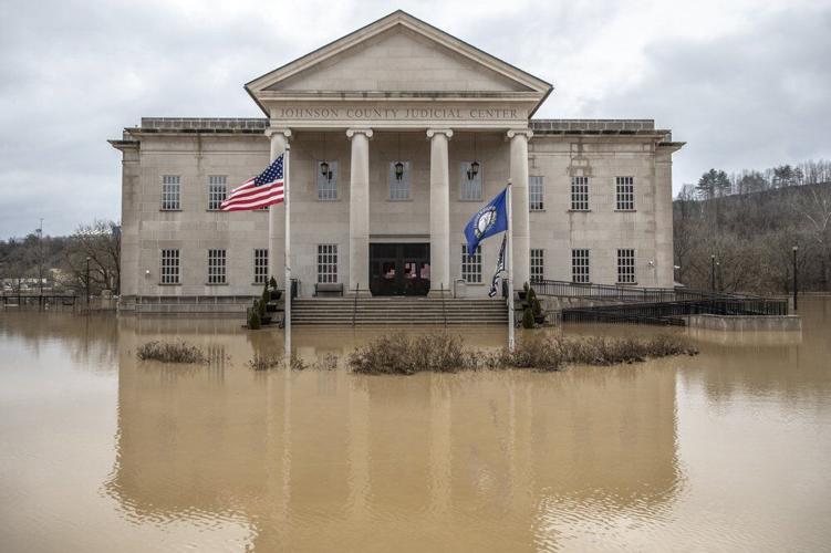 KENTUCKY FLOODING - PAINTSVILLE - AP - 3-1-2021 2.jpeg