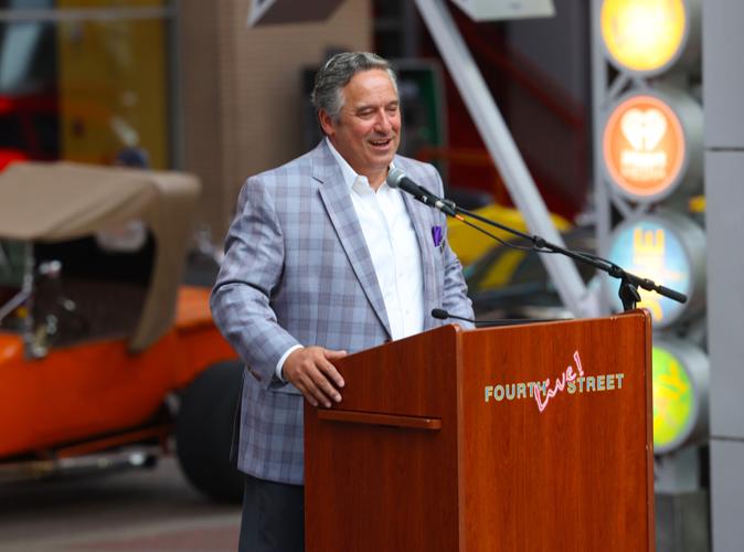 David Greene speaks at Fourth Street Live.JPG