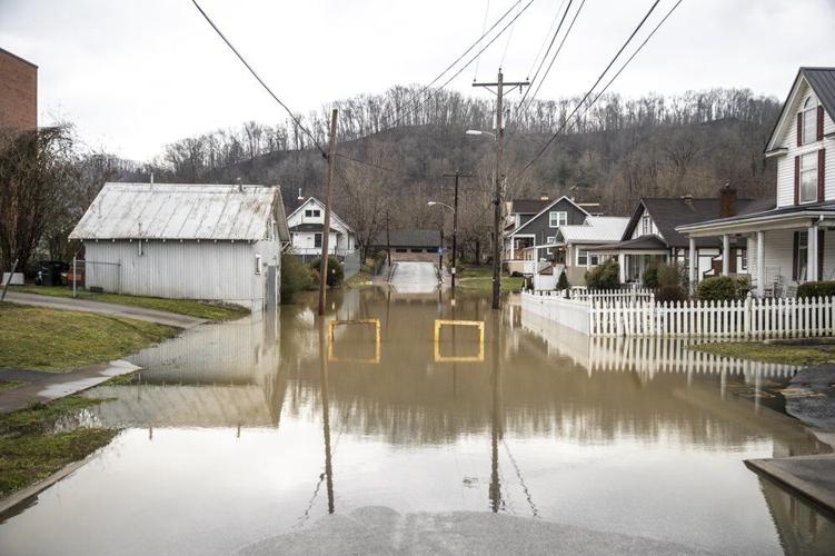 KENTUCKY FLOODING - PAINTSVILLE - AP - 3-1-2021 3jpeg.jpeg
