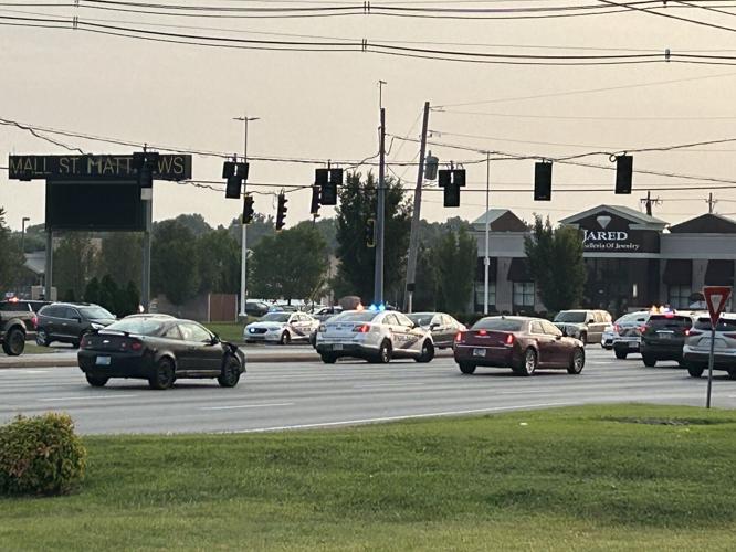 LMPD at Mall St Matthews