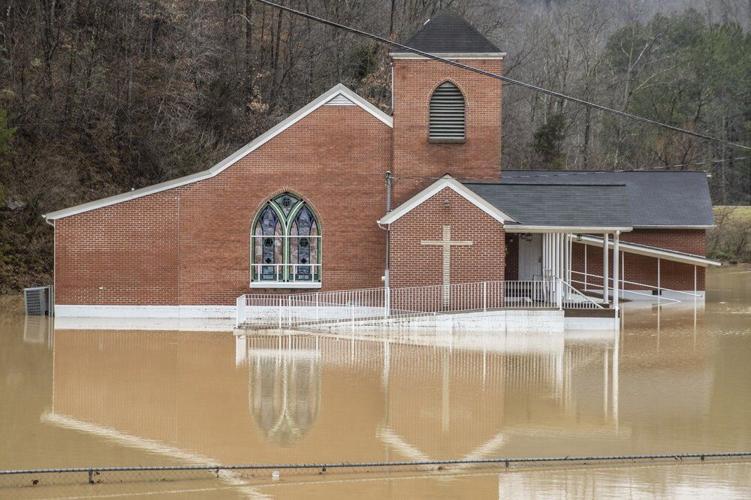 KENTUCKY FLOODING -JOHNSON COUNTY - AP - 3-1-2021 1.jpeg